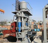 耐火材料壓磚機